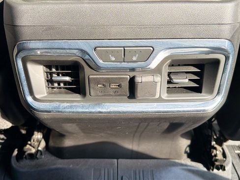 Used 2020 GMC Sierra 3500 Denali w/ Denali Ultimate Package AWD/4WD image 22
