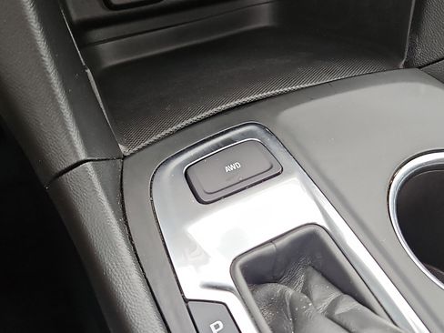 Used 2018 Chevrolet Equinox LT w/ Sun & Infotainment Package AWD/4WD image 24