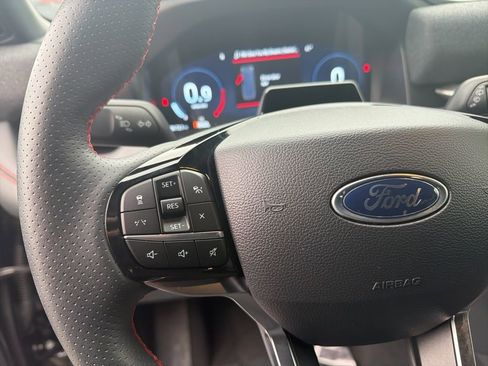 Used 2025 Ford Explorer ST-Line image 22