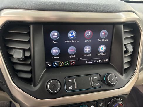 Used 2021 GMC Acadia Denali w/ Denali Technology Package AWD/4WD image 19