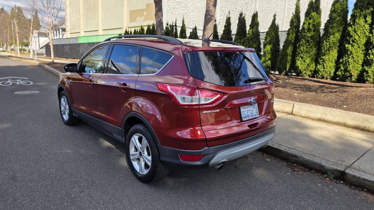 Used 2015 Ford Escape SE w/ Equipment Group 201A AWD/4WD image 7