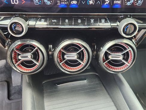 Used 2025 Chevrolet Blazer EV RS image 18