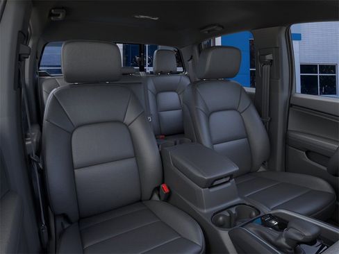 New 2025 Chevrolet Colorado LT w/ LT Convenience Package image 16