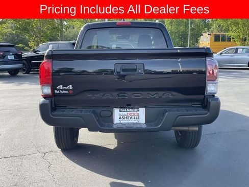 Used 2022 Toyota Tacoma SR AWD/4WD image 4