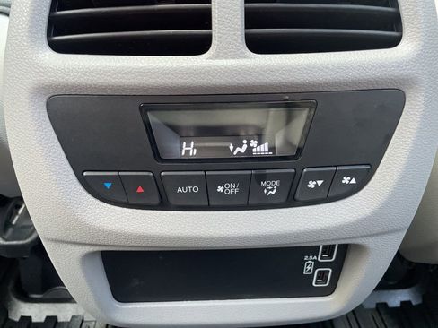 Used 2021 Honda Pilot EX-L image 31