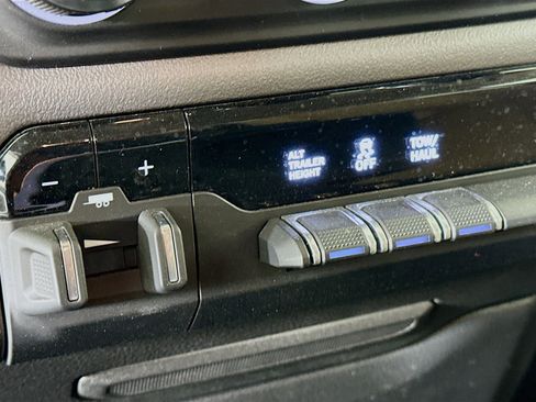 Used 2022 RAM 2500 Big Horn image 24