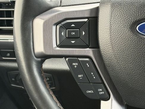 Used 2020 Ford Expedition Platinum RWD image 17