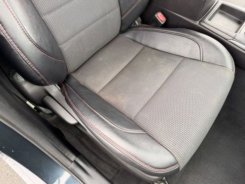 Used 2017 Toyota Camry SE image 11