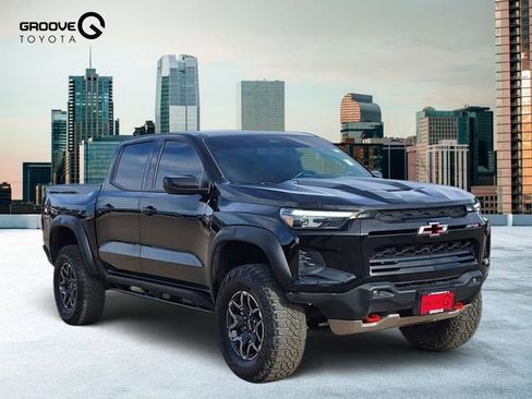 Used 2023 Chevrolet Colorado ZR2 w/ ZR2 Convenience Package III AWD/4WD image 8