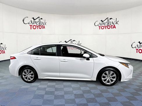 Used 2024 Toyota Corolla LE image 9