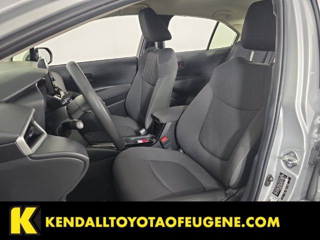 Used 2022 Toyota Corolla LE FWD image 22