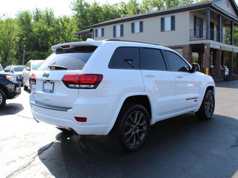 Used 2017 Jeep Grand Cherokee Limited 75th Anniversary AWD/4WD image 5