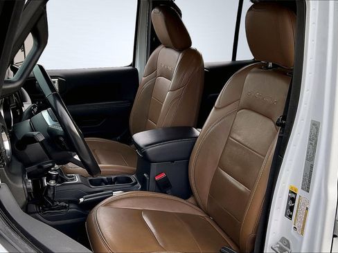 Used 2022 Jeep Gladiator Overland w/ Popular Equipment Package image 21