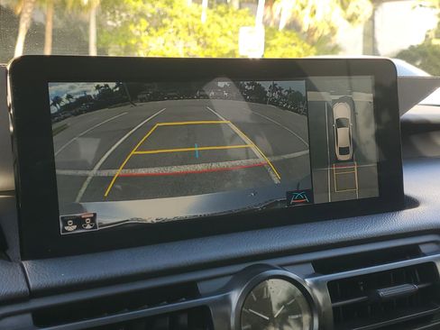 Used 2023 Lexus IS 350 F Sport image 31