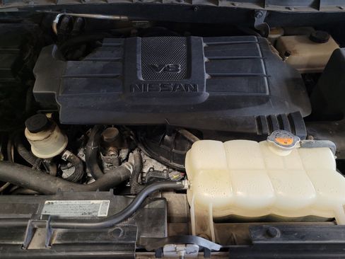 Used 2017 Nissan Titan S RWD image 30
