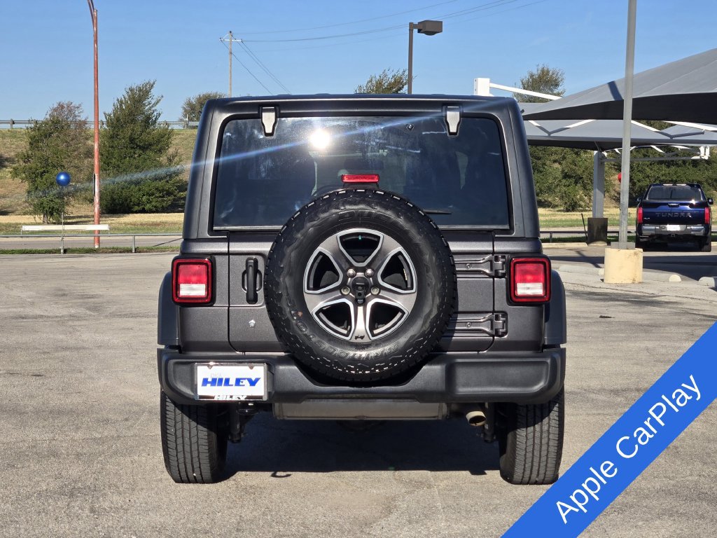 Used 2018 Jeep Wrangler Unlimited Sport S AWD/4WD image 7