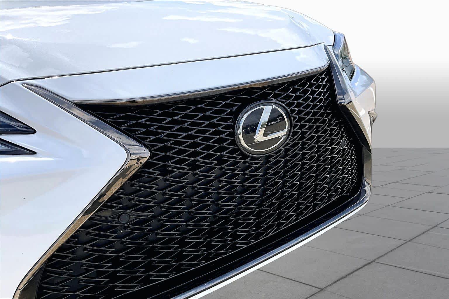 Used 2024 Lexus ES 350 F Sport w/ Accessory Package (Z2) FWD image 28