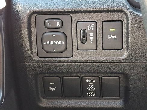 Used 2018 Toyota 4Runner Limited image 20