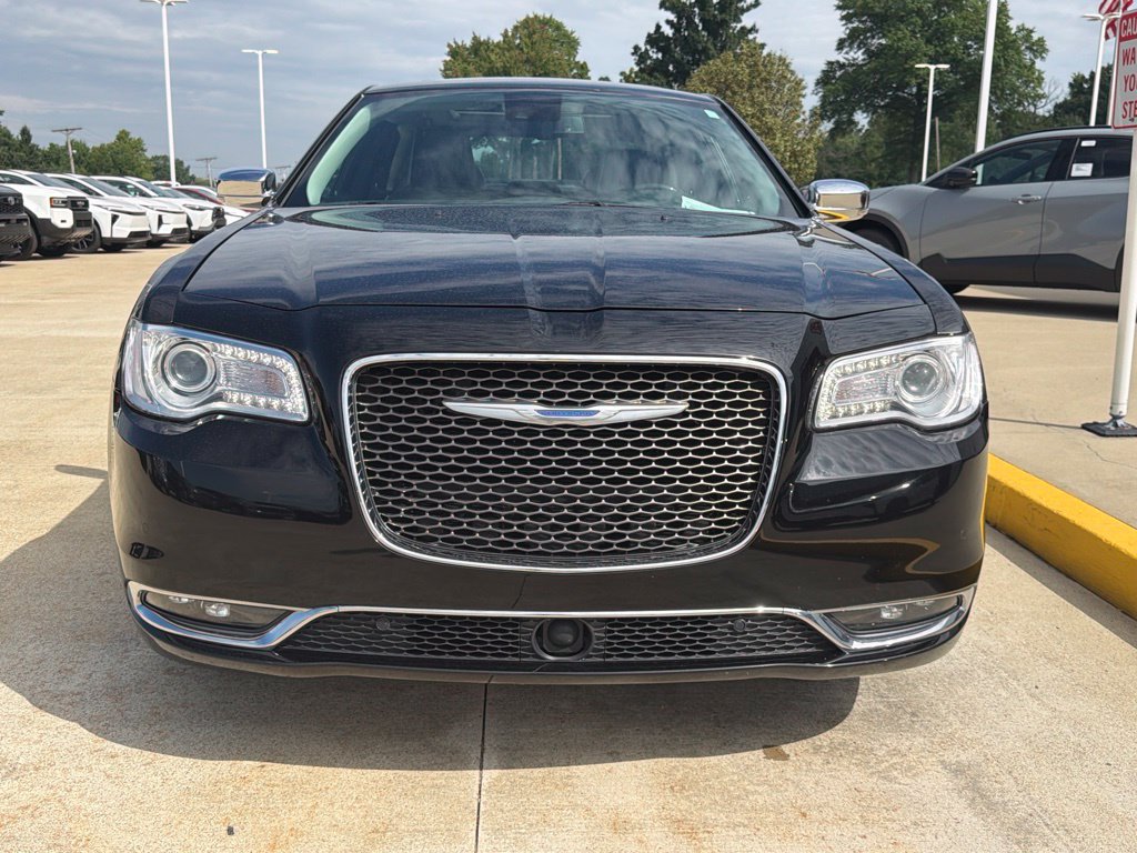 Used 2018 Chrysler 300 Limited w/ Safetytec Plus Group AWD/4WD image 2