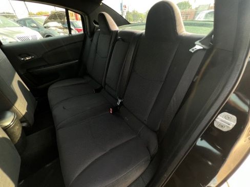 Used 2013 Chrysler 200 Touring image 11