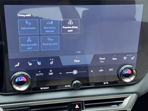 Used 2024 Lexus RX 350 Premium w/ Accessory Package (Z1) image 26