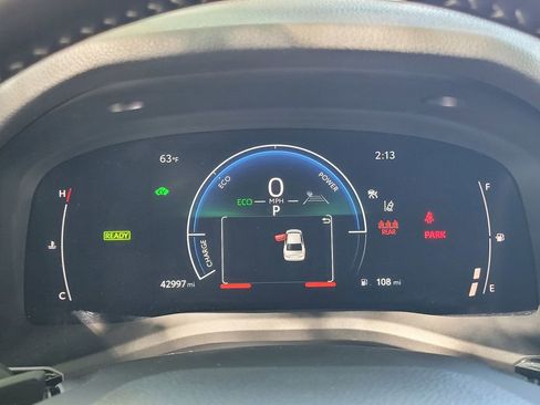 Used 2025 Toyota Camry SE image 22