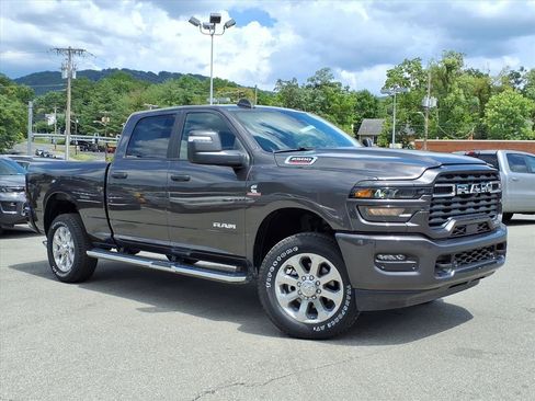 New 2026 RAM 2500 Big Horn AWD/4WD image 2