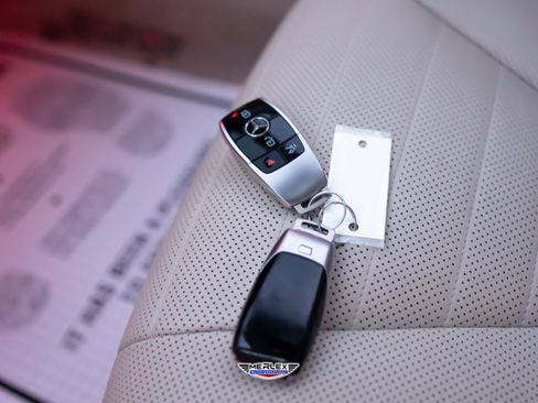 Used 2019 Mercedes-Benz S 560 4MATIC Sedan image 56