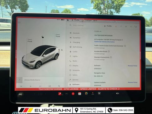 Used 2022 Tesla Model Y Long Range AWD/4WD image 32