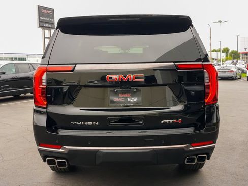New 2026 GMC Yukon AT4 Ultimate AWD/4WD image 10