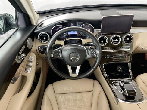 Used 2018 Mercedes-Benz GLC 300 4MATIC image 20