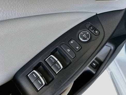 Used 2022 Honda Accord Touring image 18