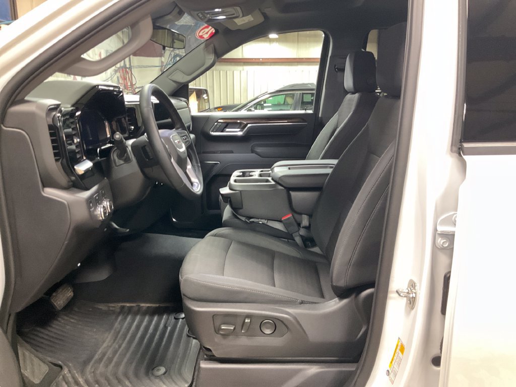 Used 2026 GMC Sierra 1500 Elevation AWD/4WD image 14