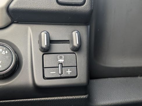 Used 2018 GMC Yukon XL Denali w/ Open Road Package image 13