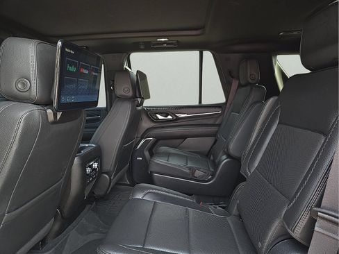 Used 2023 GMC Yukon Denali AWD/4WD image 11