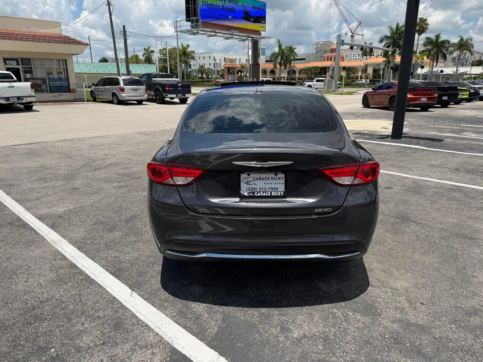 Used 2015 Chrysler 200 Limited w/ Convenience Group FWD image 6