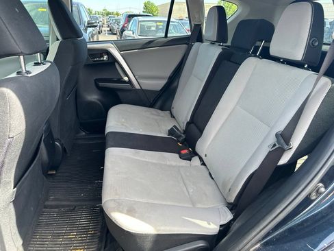 Used 2017 Toyota RAV4 XLE AWD/4WD image 14