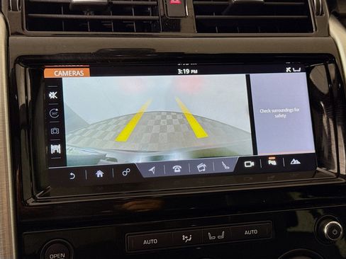 Used 2017 Land Rover Discovery HSE Luxury image 19