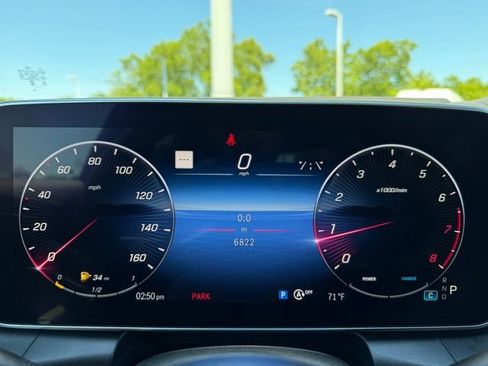Used 2023 Mercedes-Benz GLC 300 4MATIC image 19
