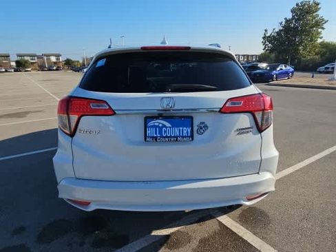 Used 2019 Honda HR-V Touring image 7