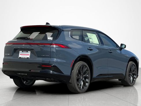 New 2026 Toyota Crown Signia image 5