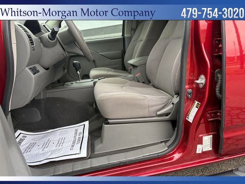 Used 2021 Nissan Frontier SV w/ SV Utility Package image 13