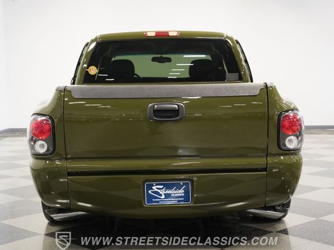 Used 2002 Chevrolet Silverado 1500 LS w/ Electrical Convenience Pkg image 11