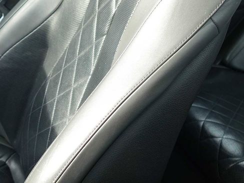 Used 2017 Mercedes-Benz E 400 4MATIC Wagon image 41