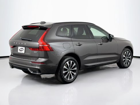 Used 2023 Volvo XC60 B5 Plus AWD/4WD image 15