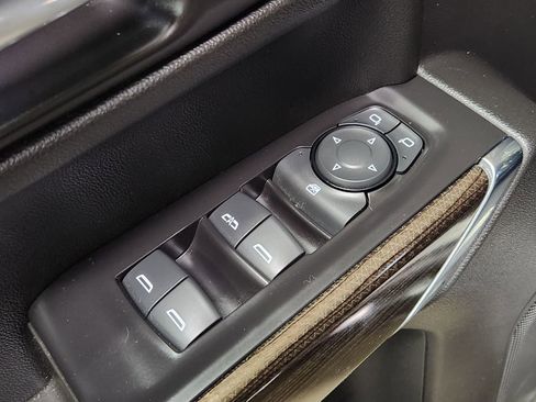 Used 2021 Chevrolet Silverado 1500 LT RWD image 43