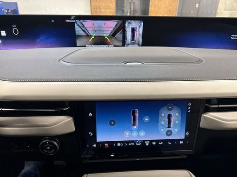 New 2026 Lincoln Navigator L Reserve image 24