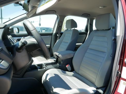 Used 2017 Honda CR-V LX image 14