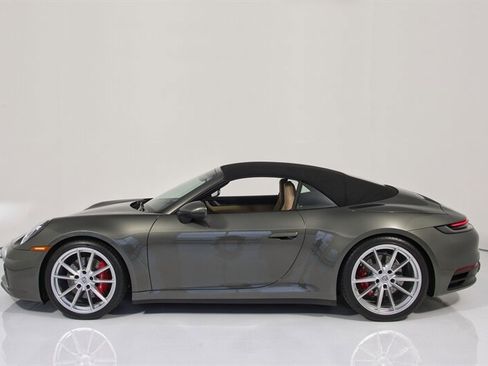 Used 2020 Porsche 911 Carrera S image 5