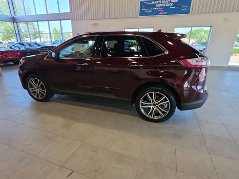 Used 2024 Ford Edge Titanium w/ Equipment Group 301A AWD/4WD image 13